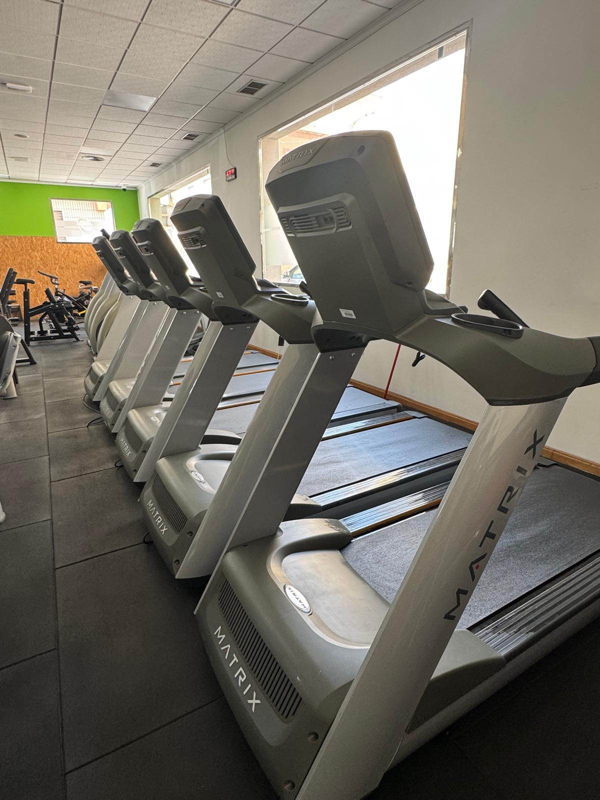 Bicicletas y zona cardio en Entrena-T Roquetas de Mar