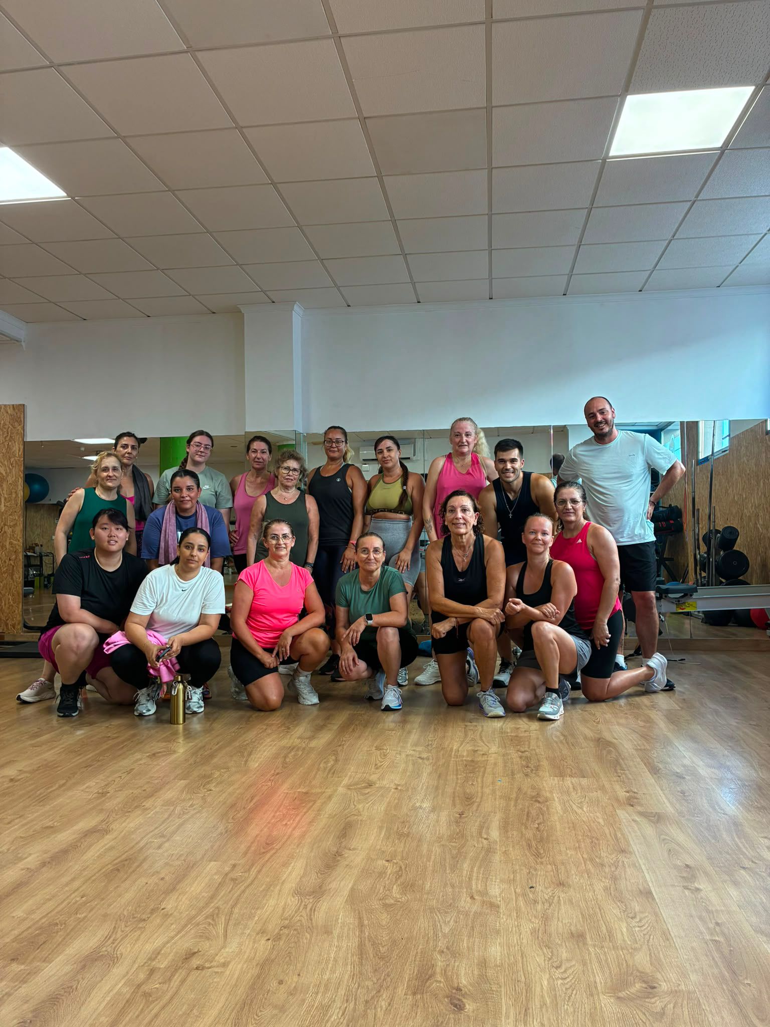 Sesión de actividades dirigidas en Entrena-T